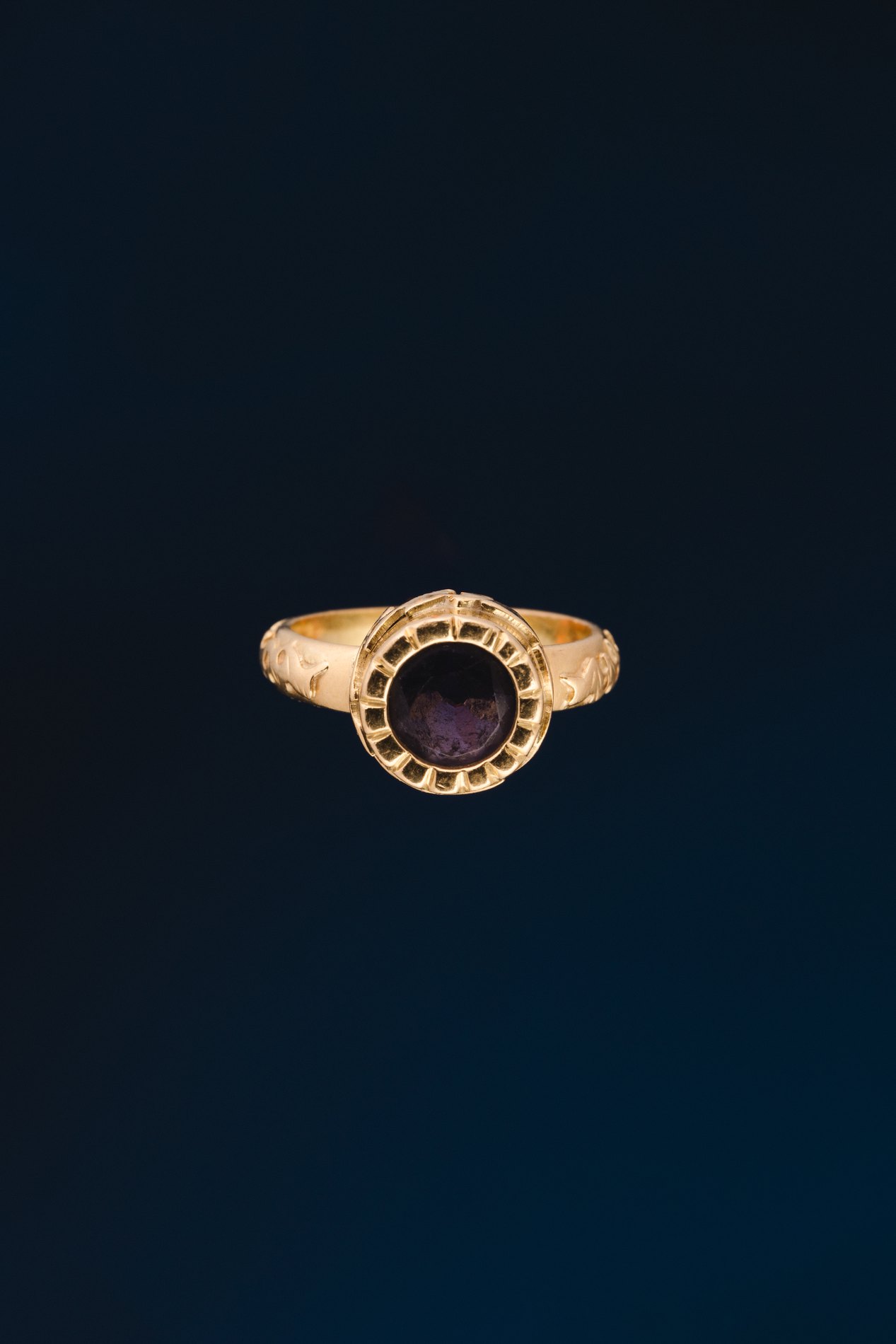 Round Violet Ring